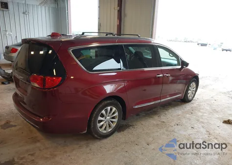 2018 Chrysler Pacifica Touring L из США, поврежденный, VIN 2C4RC1BG6JR258769